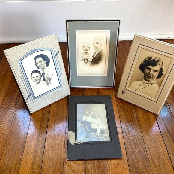 Vintage Family Photo Black & White Photograph Lot in Paper Frames from the 1950s - Picture 1 of 16